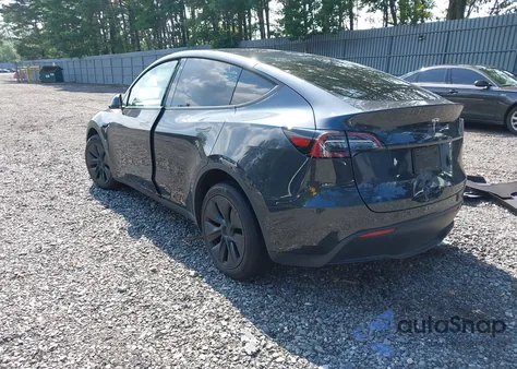 2025 Tesla Model Y Long Range Dual Motor All-Wheel Drive from USA, damaged, VIN 7SAYGDED2SF272932